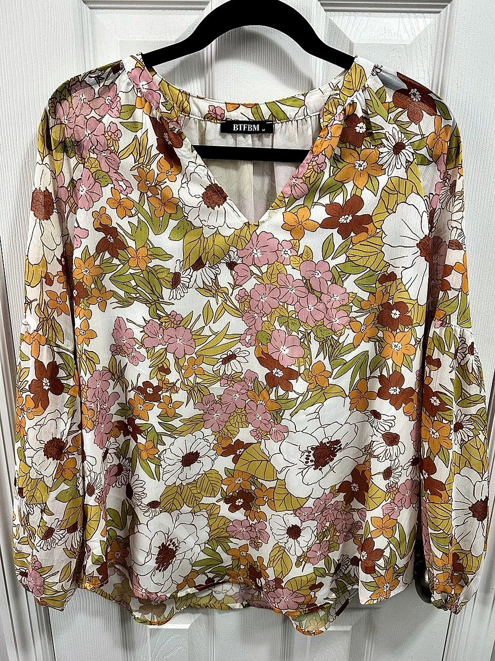 BTFBM Boho Floral Print V-Neck Long Sleeve Blouse White & Pink Medium